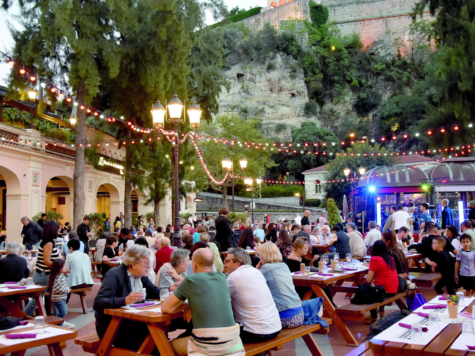 Le Marché de la Condamine au cœur des festivités