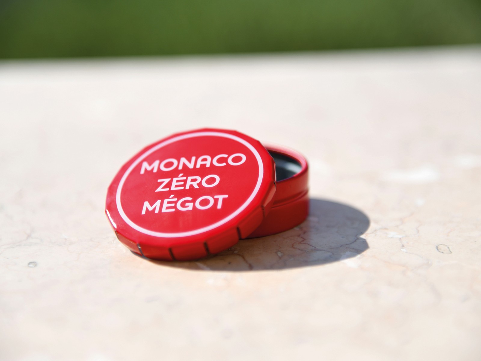 Monaco zéro mégot : le nouveau cendrier de poche « clic-clac » bientôt disponible