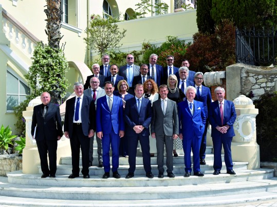 Une délégation de maires italiens des sites historiques des Grimaldi réunie en Mairie